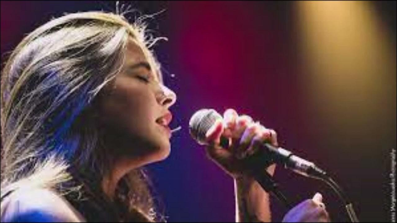 Ο Ορέστης Ντάντος “ερμηνεύει” την Ιουλία Καραπατάκη και το…αντίθετο