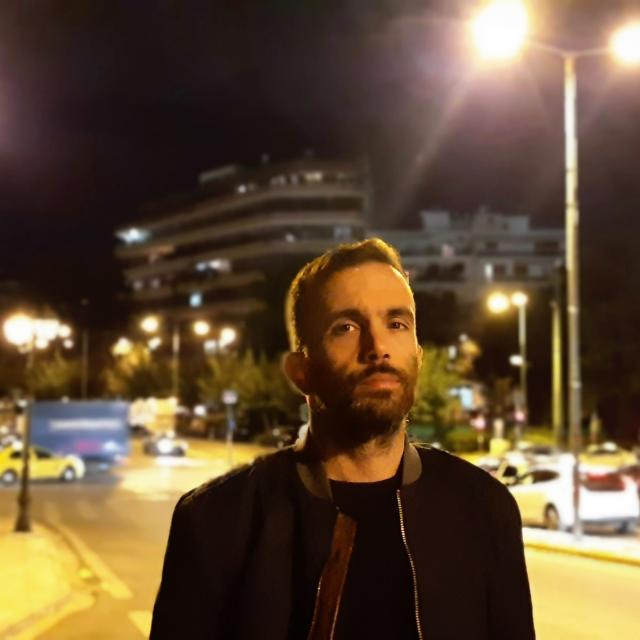 Η ελληνική εκδοχή του Alberto Cotrona (Άνθο-λόγιο)